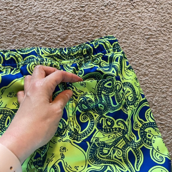 Boys Lands End swim shirt and trunks size Large NWOT - Picture 3 of 7